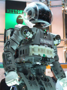 r2001asimo15.jpg